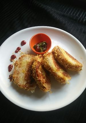 A picture of Patato sandwich.