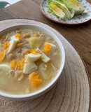 Caldo de pollo casero