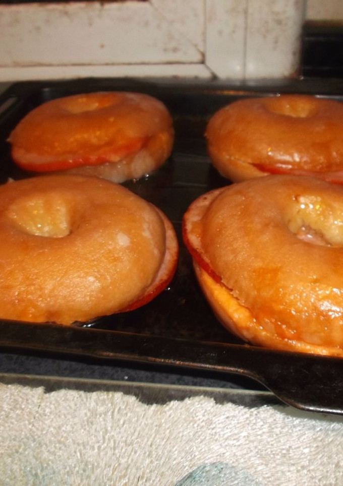 Una foto de Donuts rellenos de lomo adobado