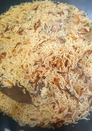 A picture of Aromatic Muradabadi Yakhni Pulao.