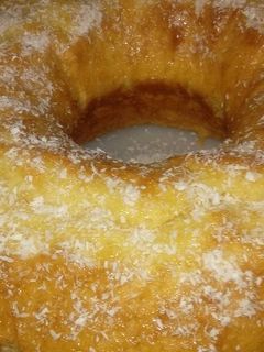 Una foto de Bizcocho de naranja y coco