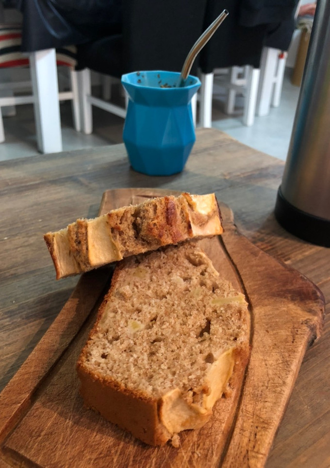 Una foto de Budín light integral de manzana 🍎