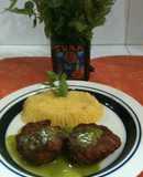 Medallones de pollo al pesto