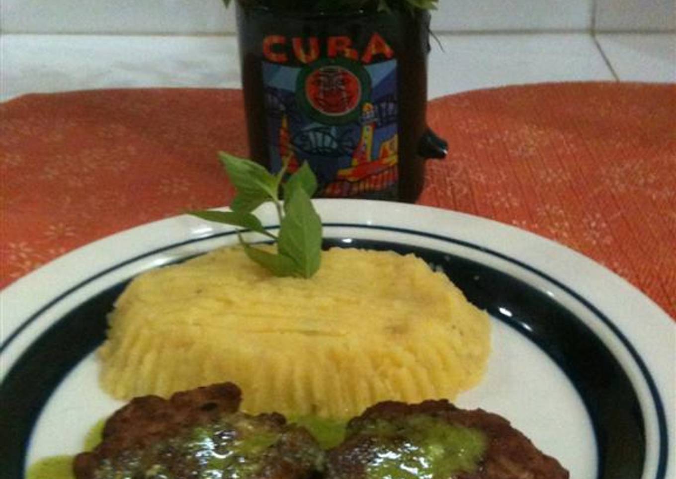 Medallones de pollo al pesto