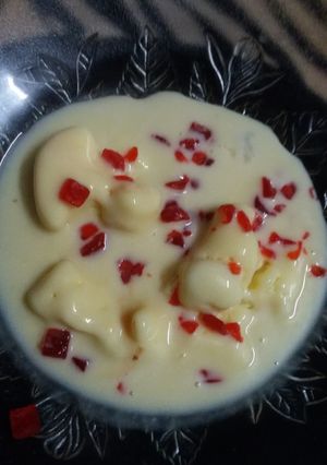 A picture of Custard icecream.