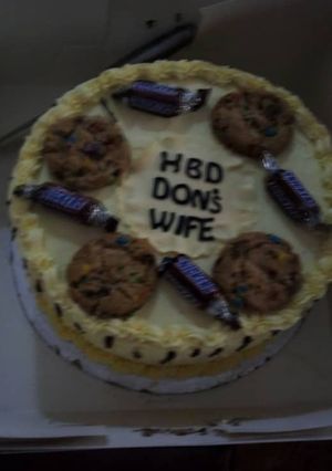 A picture of Cookies, cakes.