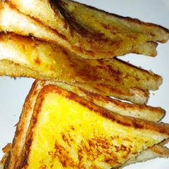 Blueband bread toast A picture of Blueband bread toast.