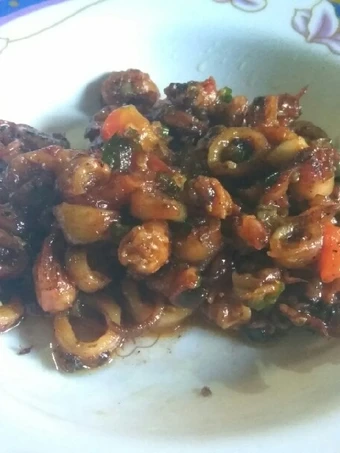Cara Sederhana Membuat Resep  Cumi asin pedes manis yang Sempurna, Bisa Manjain Lidah