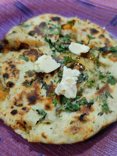 ચુર ચુર નાન (Chur Chur Naan Recipe In Gujarati) રેસીપી મુખ્ય ફોટો