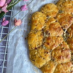 A picture of Pull Apart Garlic Bread.