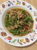ผัดพริกแกงหมูใส่ถั่วฟักยาว
