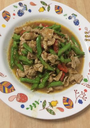 รูปของ ผัดพริกแกงหมูใส่ถั่วฟักยาว