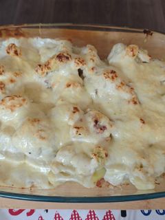 Una foto de Coliflor gratinada con jamón