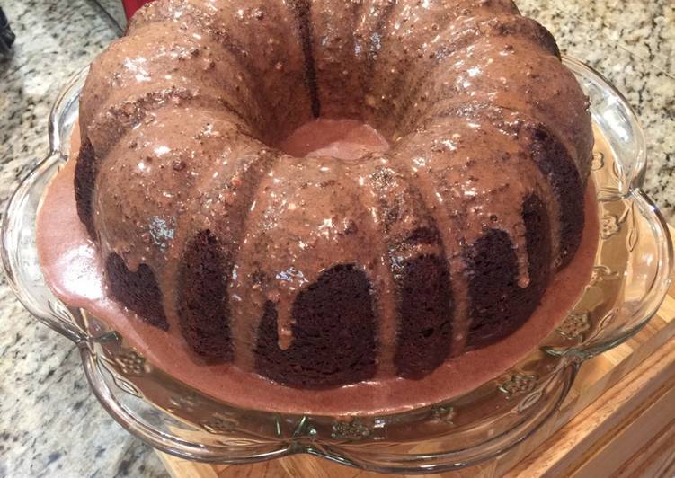 Chocolate Cake with Chocolate Glaze