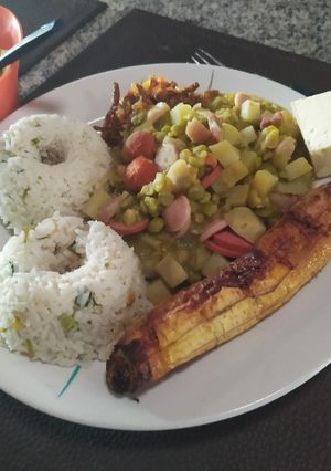 Una foto de ***Arvejas con Arroz***