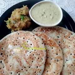 A picture of Benne Dose /Butter Dosa.