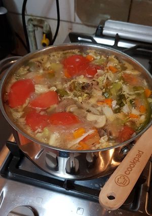 Una foto de Sopa de verduras (apta para veganos)