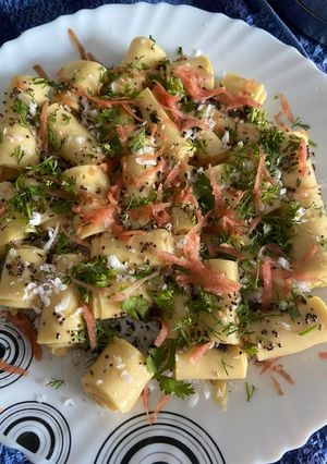 A picture of Khandvi.