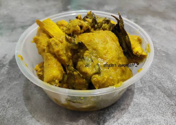 Ayam ungkep bumbu sederhana