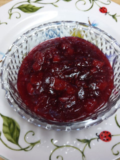 A picture of Lee's Simple Cranberry Sauce.