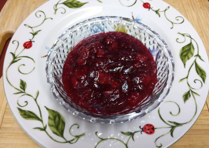Lee's Simple Cranberry Sauce Recipe