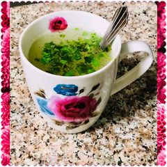 A picture of Peench or rice starch soup.