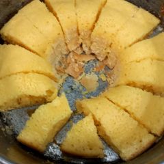 A picture of Tang flavour Diet cake 🍊🧀.