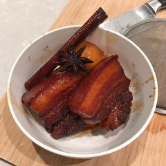 Braised Chinese Pork Belly (Dongpo/Hong Shou Rou) A picture of Braised Chinese Pork Belly (Dongpo/Hong Shou Rou).