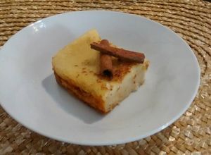 Una foto de Quesada pasiega con yogurt