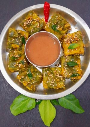 પાલક પાત્રા (Palak Patra Recipe In Gujarati) રેસીપી મુખ્ય ફોટો