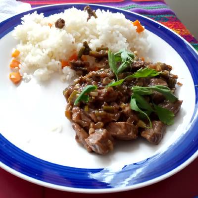 Carne en salsa de soya (mongoliana) Receta de Paz Camila- Cookpad