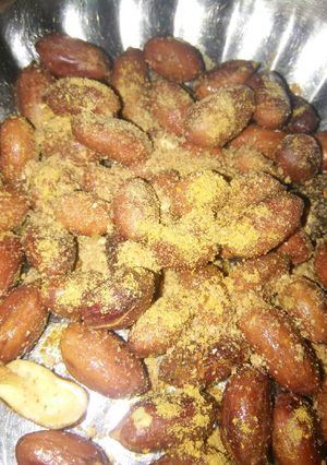 चटपटी मूंगफली (chatpati mungfali recipe in Hindi) रेसिपी मुख्य फोटो