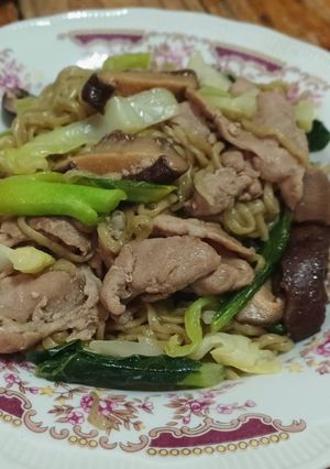 รูปของ บะหมี่ผักผัดหมูสไลซ์