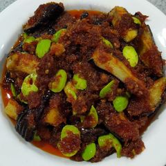 A picture of Sambal Eggplant and bitter bean.