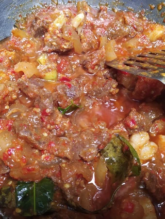 Cara Gampang Membuat Resep Oseng mercon daging tetelan Anti Ribet, Menggugah Selera