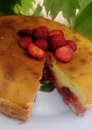 Фото Пирог с клубникой 🍰.
