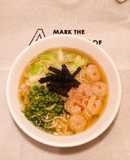 Mì tươi nấu tôm, bắp cải