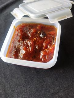 টমেটো তেঁতুলের চাটনি (tomato tentuler chutney recipe in bengali) রেসিপির প্রধান ছবি