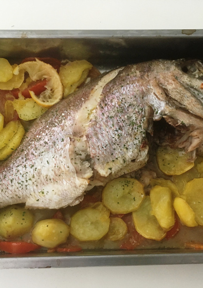 Una foto de Pargo al horno