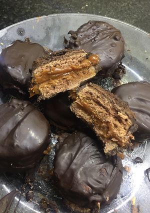 Una foto de 🌼Alfajores de chocolate tipo jorgito 🌼