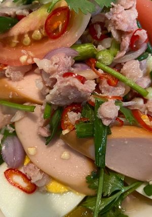 รูปของ ยำไข่ต้ม+แหนม