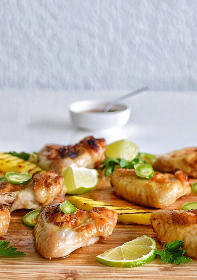 Una foto de Alitas de Pollo al estilo Hawaiano | @DarixLAB