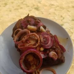 A picture of Oven baked peppered chicken.