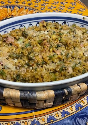 Une photo de Riz gratiné aux deux fromages, courgette, persil et jambon