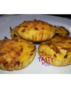 A picture of Coconut macaroons.
