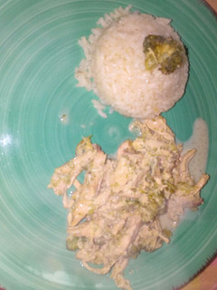 Una foto de Pollo en salsa de brócoli
