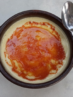 Una foto de Postre crema catalana fácil