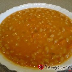 A picture of Bean soup from Pelion.
