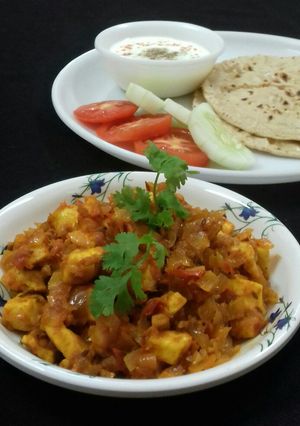 झटपट पनीर तड़का(jhatpat paneer tadka recipe in hindi) रेसिपी मुख्य फोटो