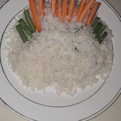 A picture of White rice continental.